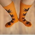 skarpety z liściem konopi, hemp leaf socks.
