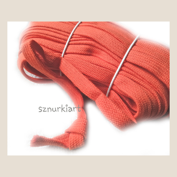 sznurek płaski flat string